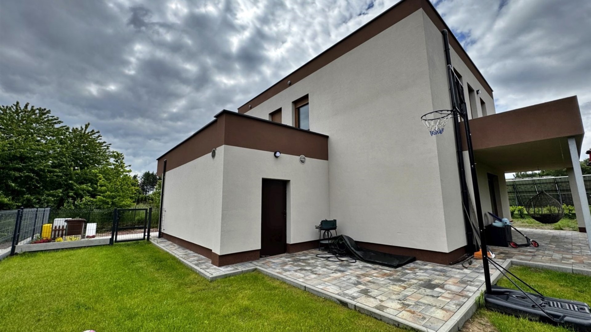 Dom na sprzedaż