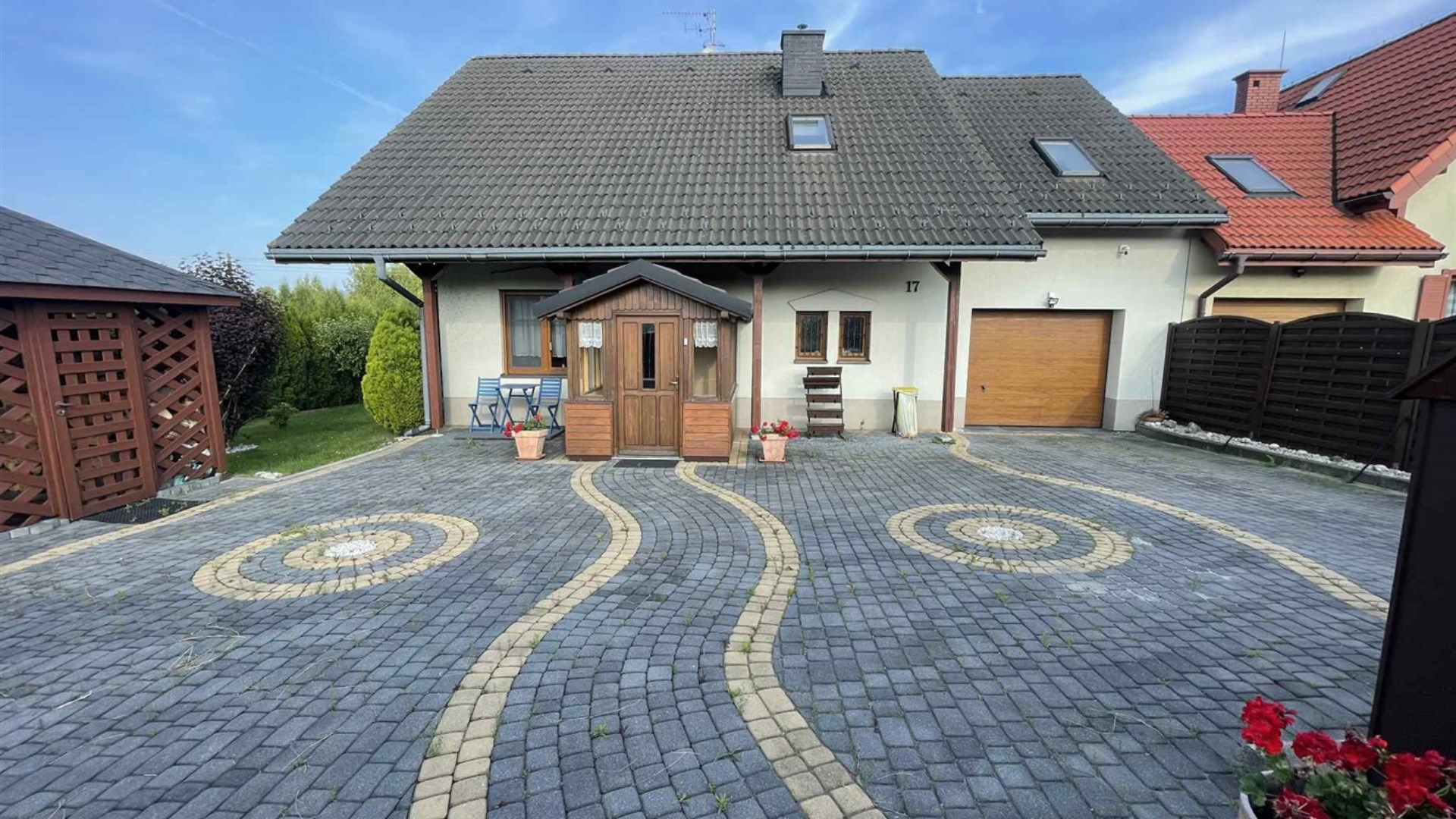 Dom na sprzedaż