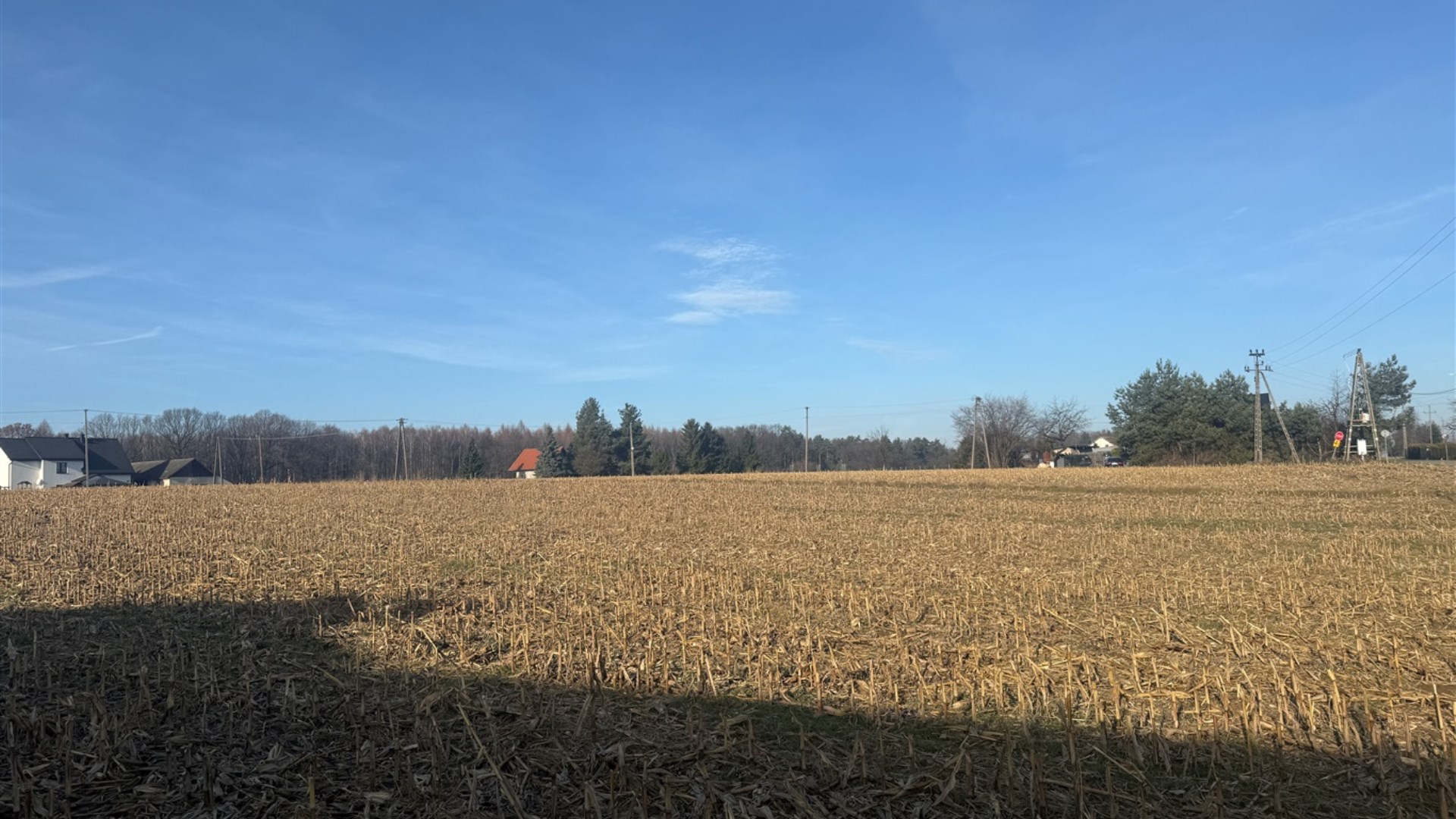 Działka na sprzedaż