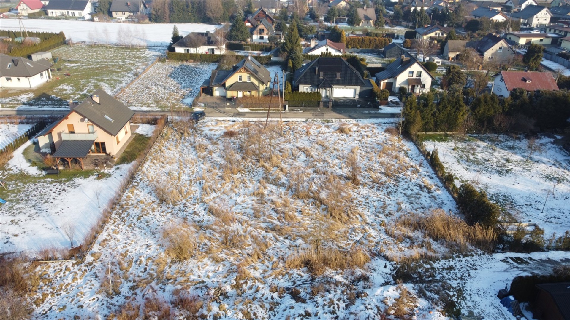 Działka na sprzedaż