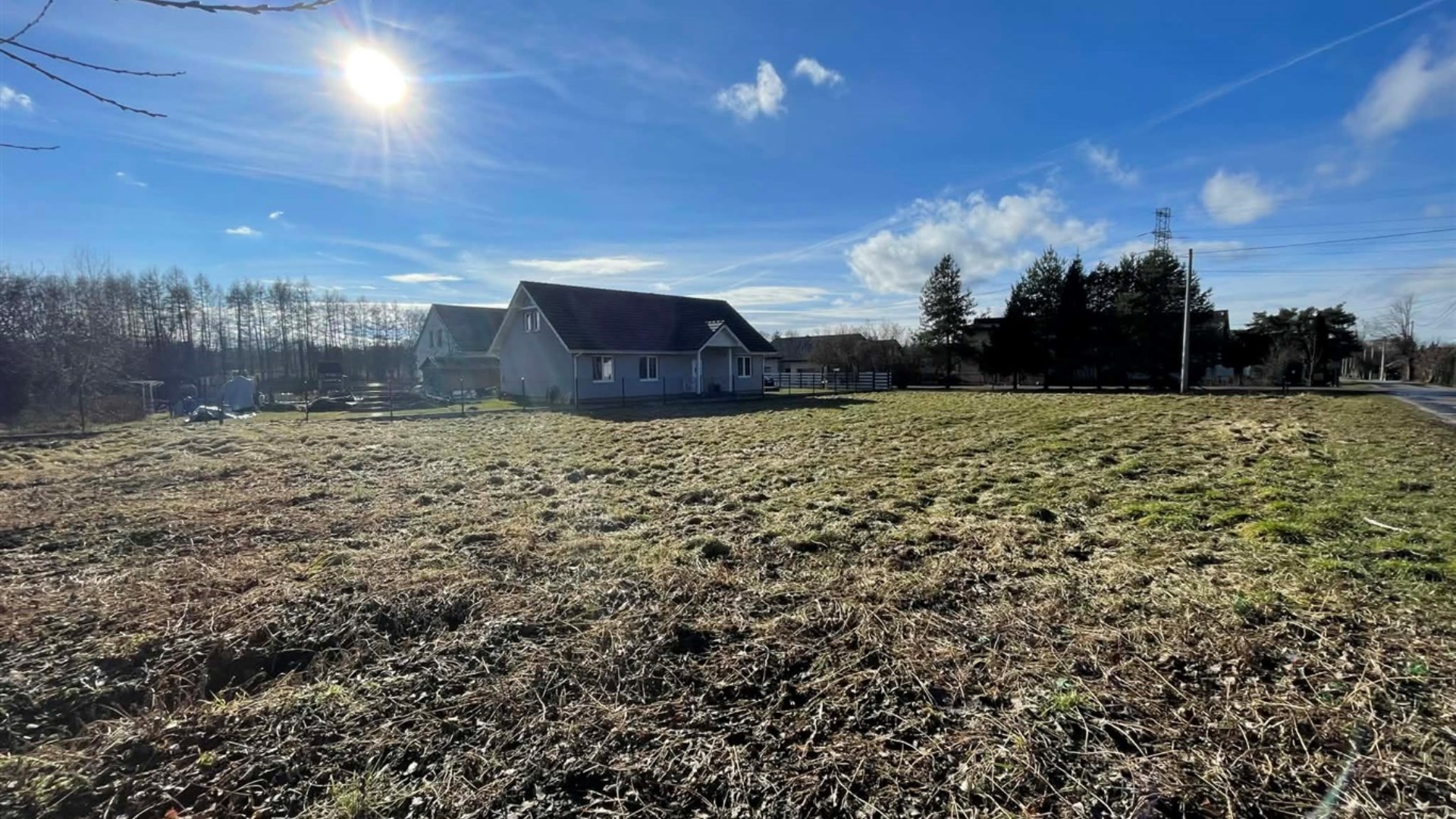 Działka na sprzedaż