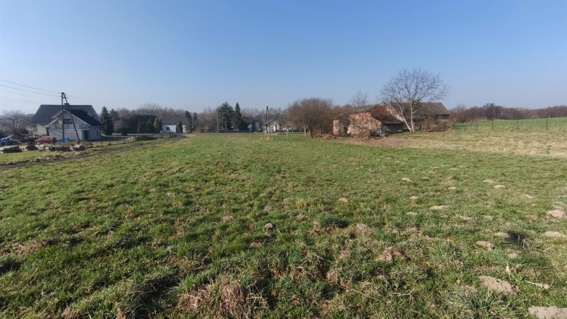 Działka na sprzedaż