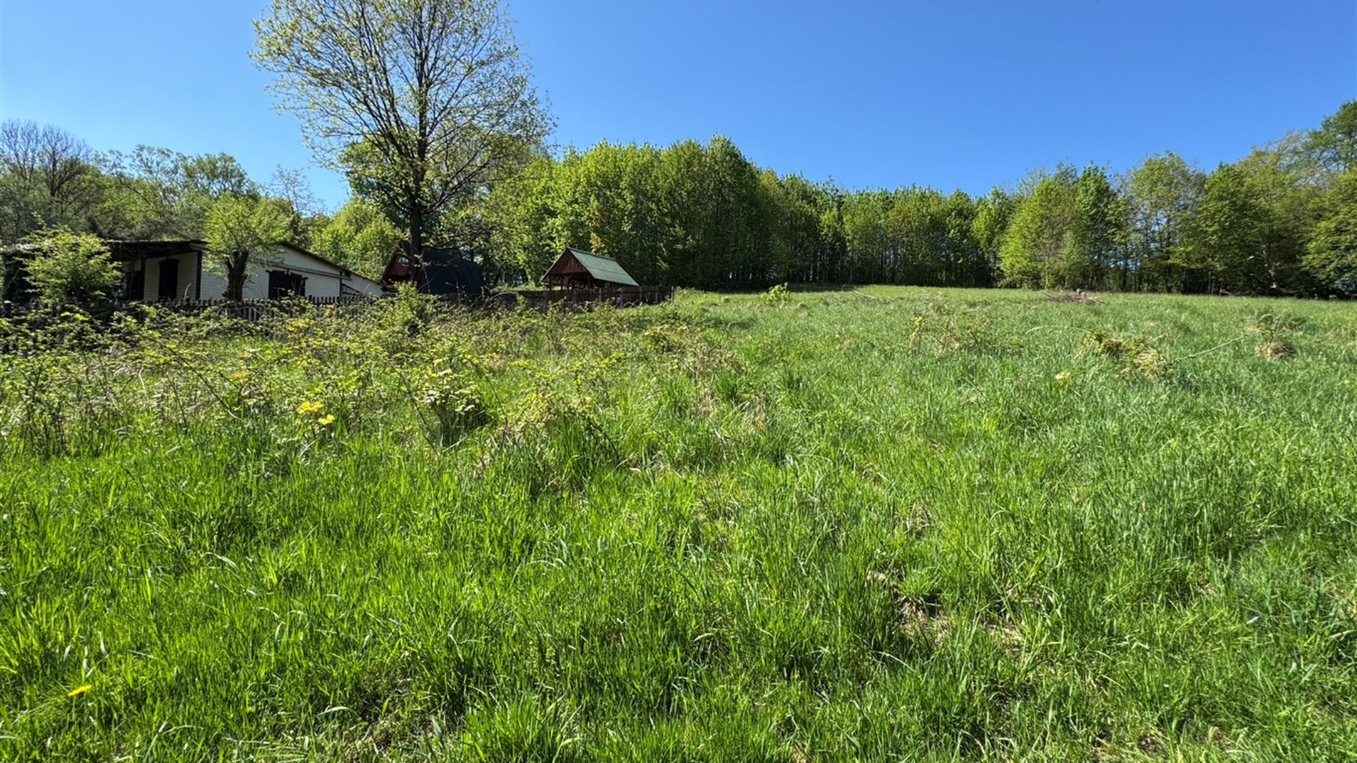 Działka na sprzedaż